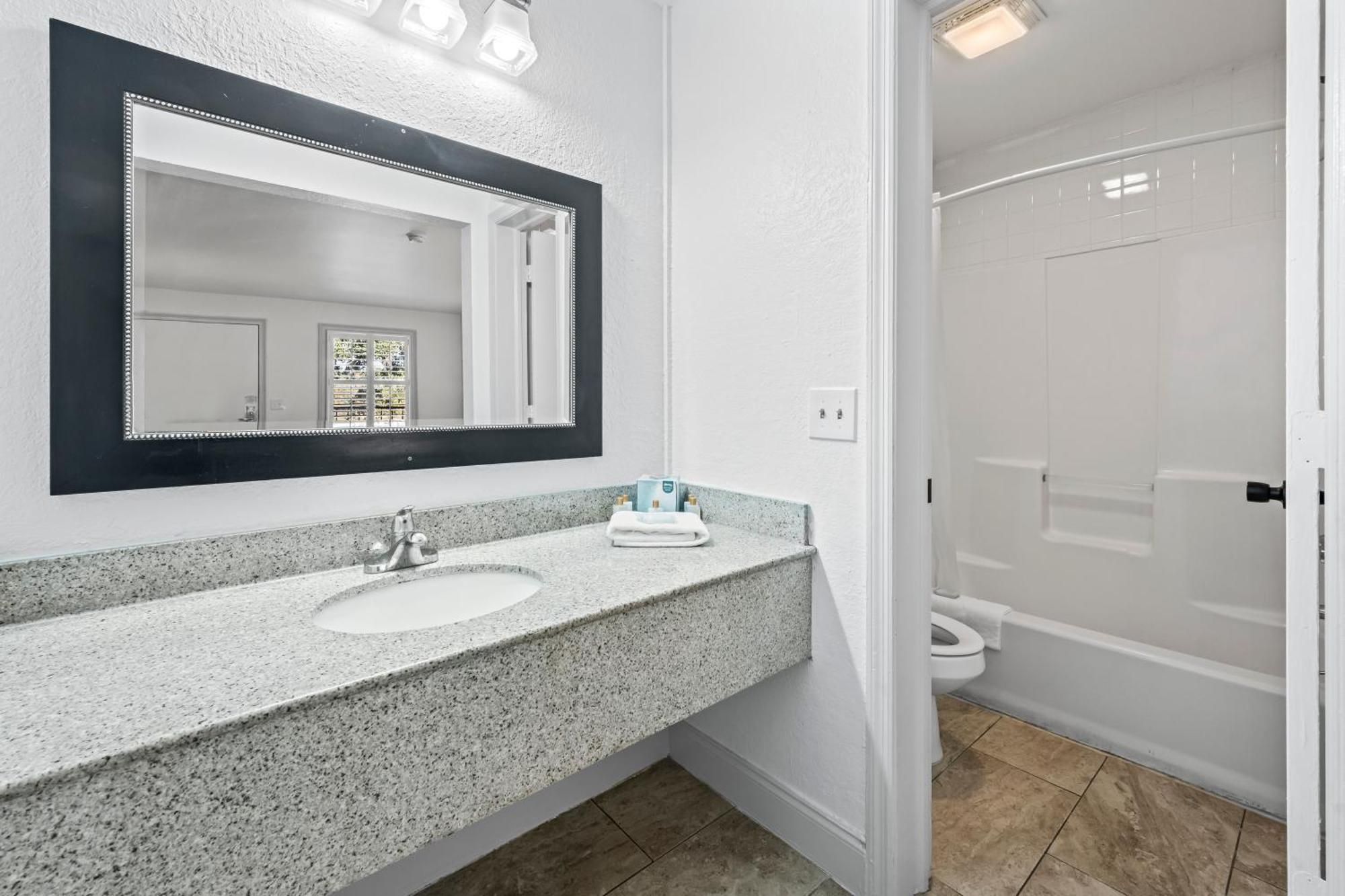 Charleston Creekside Inn Экстерьер фото