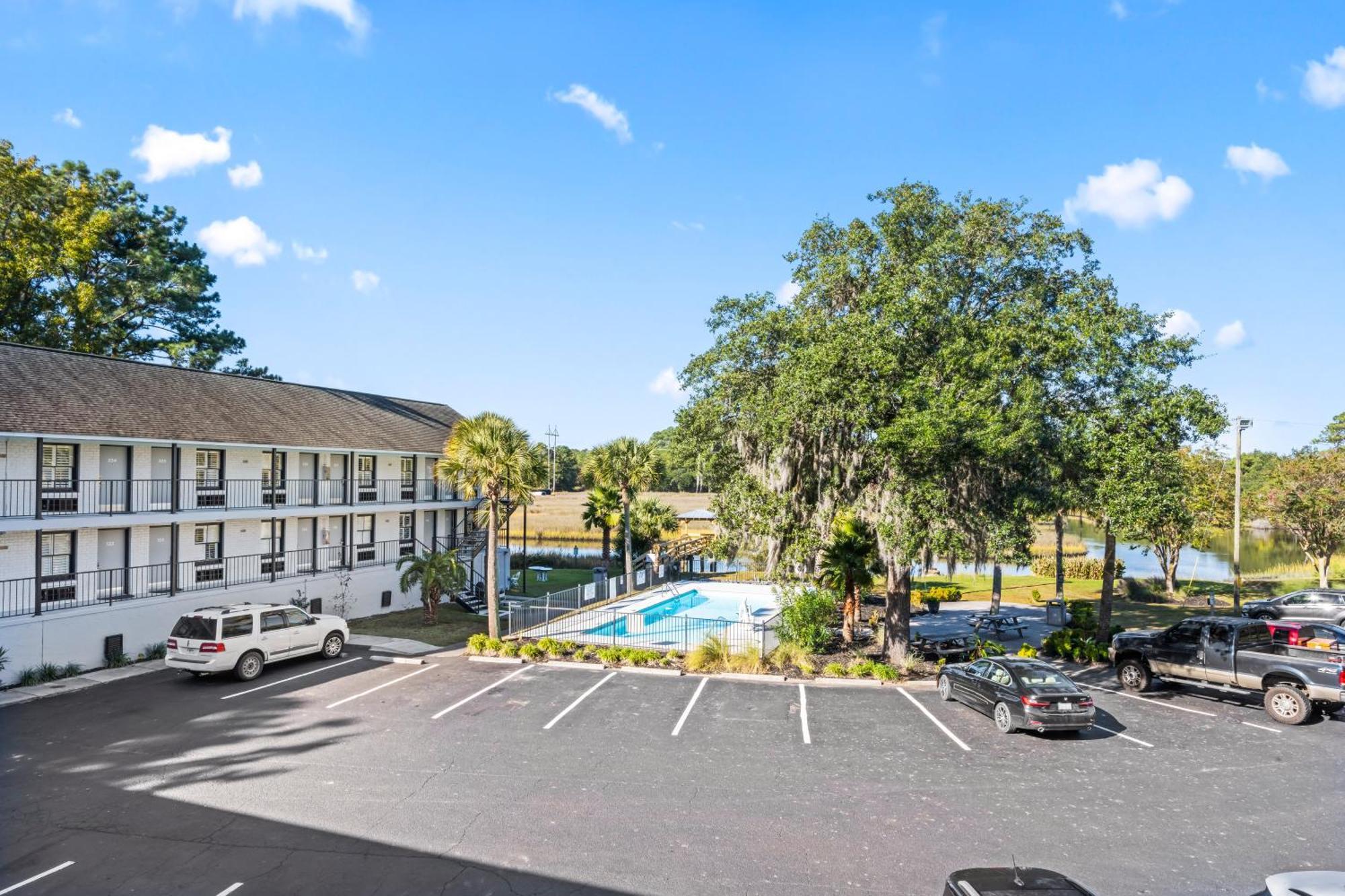 Charleston Creekside Inn Экстерьер фото