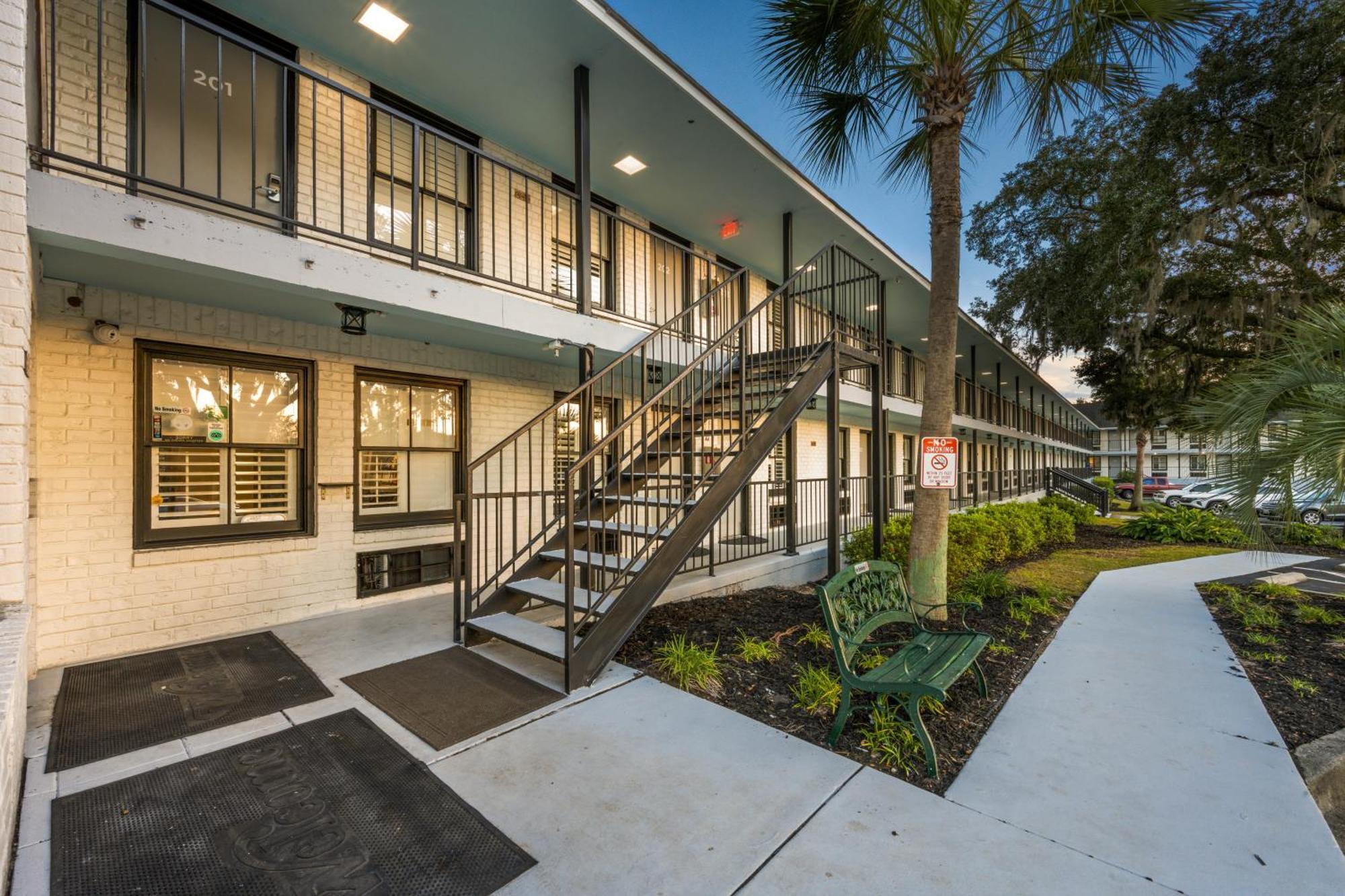 Charleston Creekside Inn Экстерьер фото