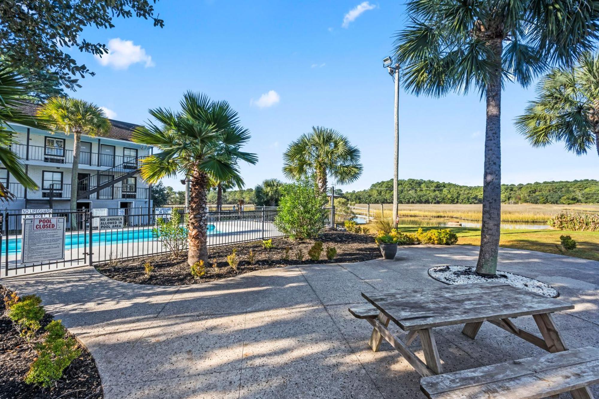 Charleston Creekside Inn Экстерьер фото